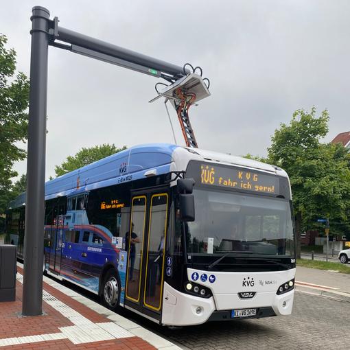 KVG eröffnet Endhaltestelle Narvikstraße für E-Busse