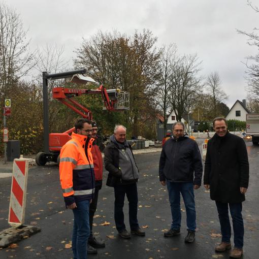 Endhaltestelle „Albert-Schweitzer-Straße“ jetzt unter Strom